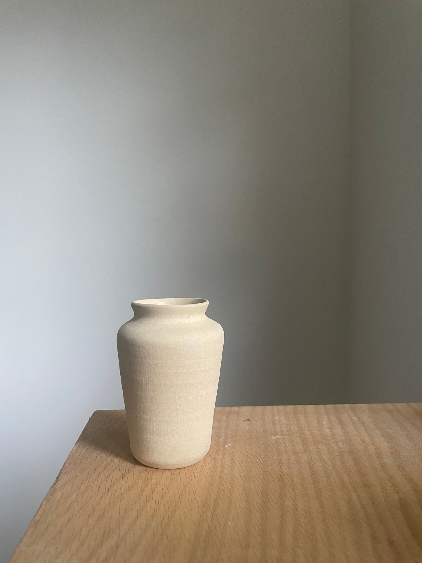 raw white clay bud vase style III