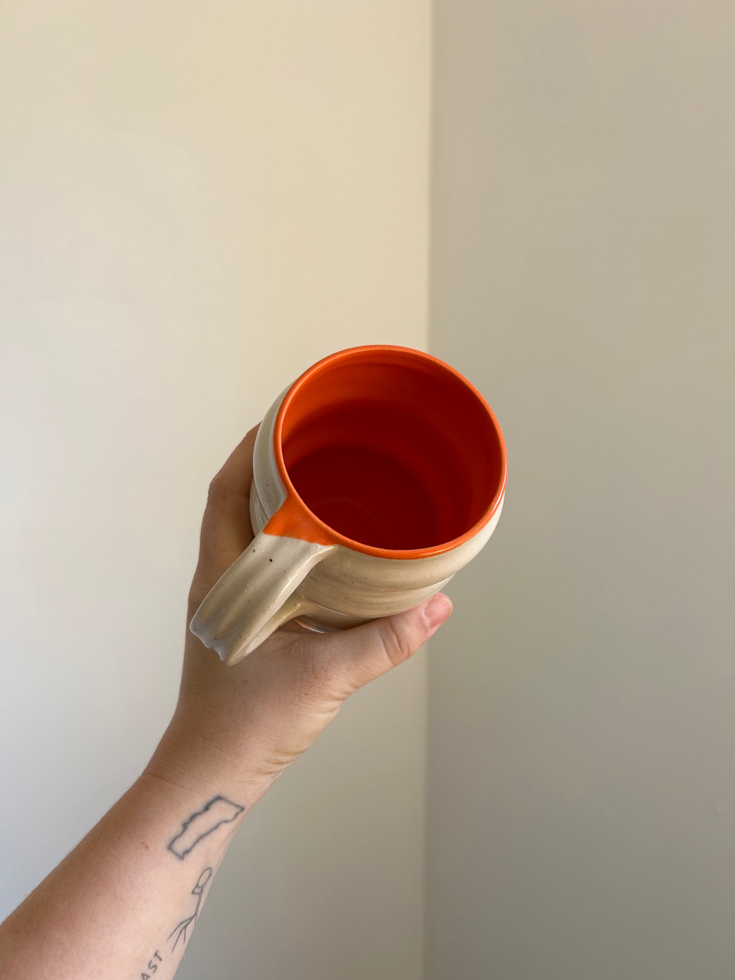 show us your curves | orange mug I