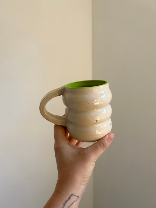 show us your curves | lime mug II