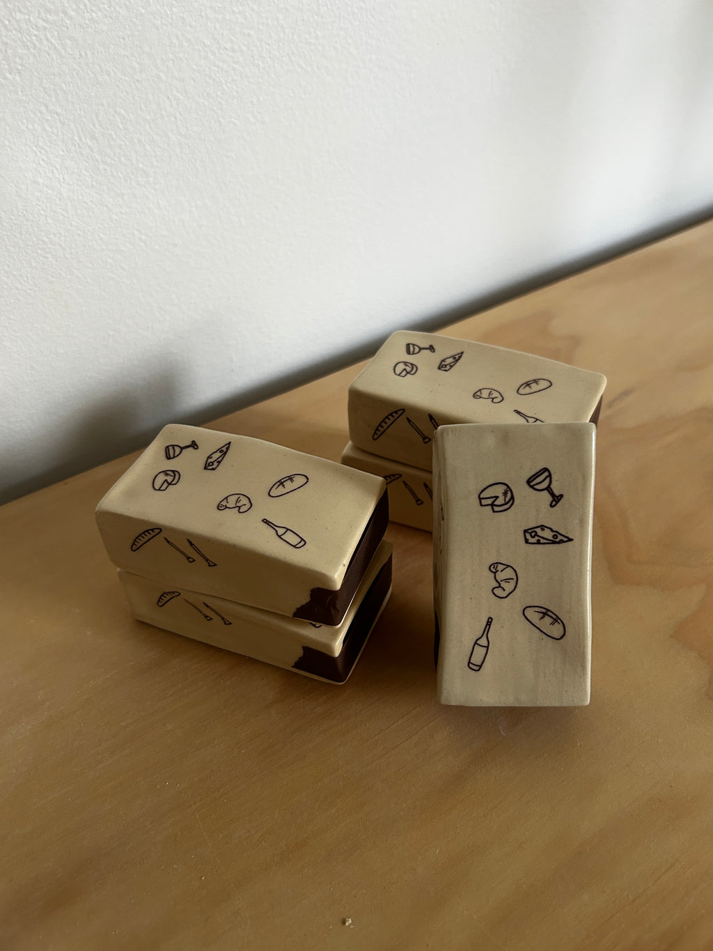 wholesale: girl dinner matchboxes (5)